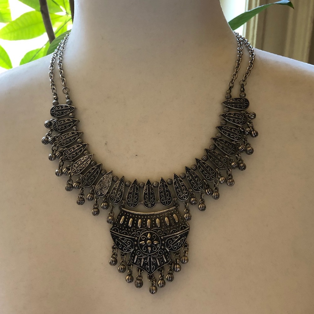 H&M silver necklace